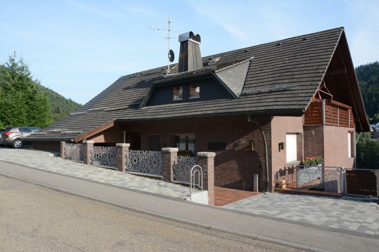 Haus Krick Apartment Alpirsbach Bagian luar foto